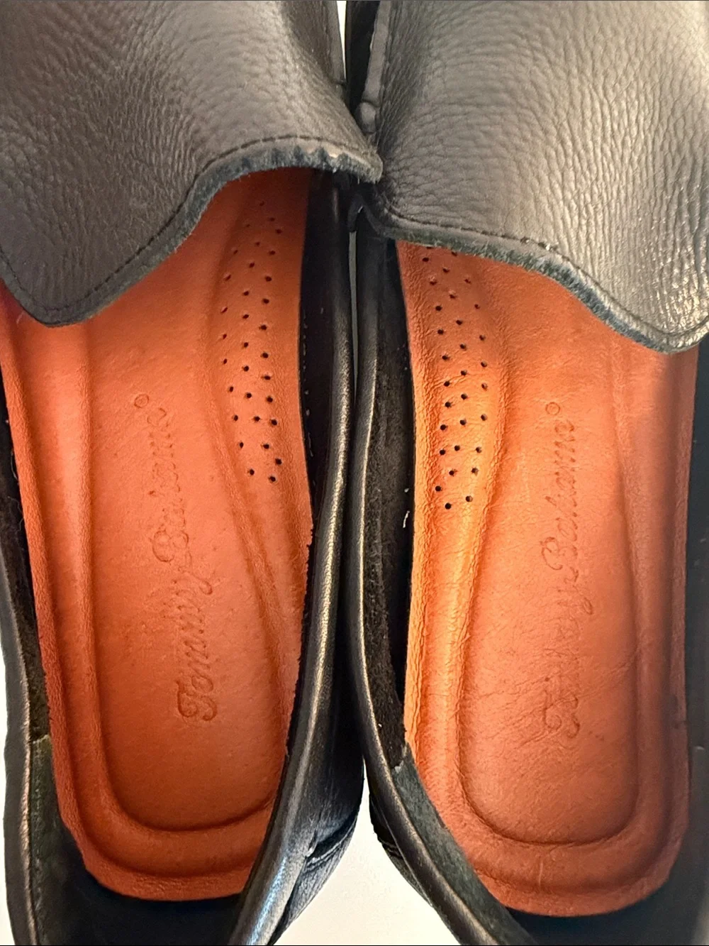 Tommy Bahama Men’s Black Pebbled Leather Slip-On Loafers Size 10.5
